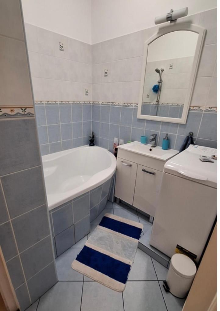 Esztergom Apartman Exteriör bild